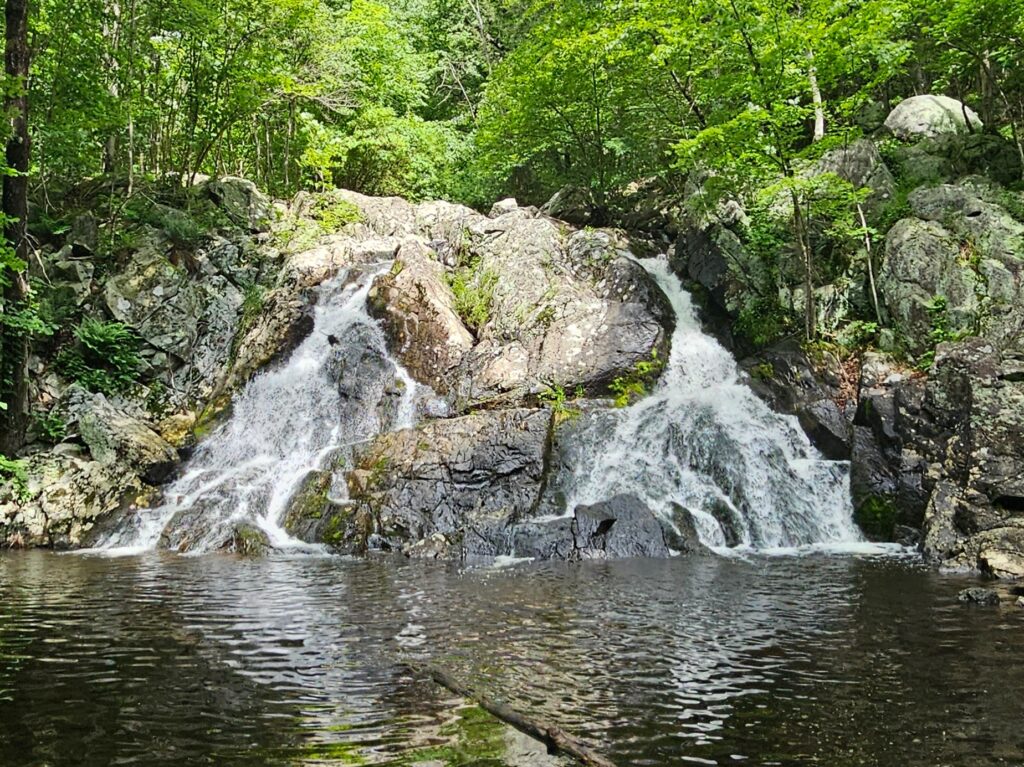 Chikahoki Falls