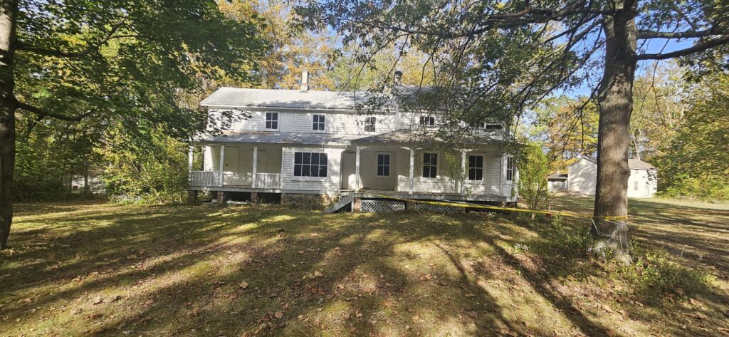 An image of a historic building