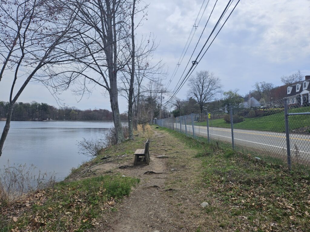 The Shoreline Loop at Franklin Lakes Nature Preserve