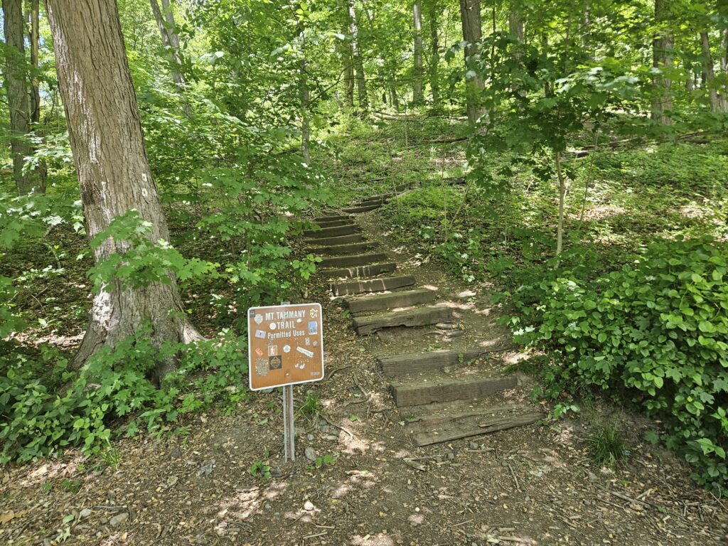 The beginning of the Mount Tammany hiking trail at Worthington State Forest