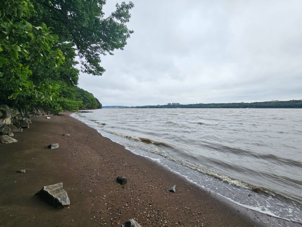 A beach on the Shore Trail at Palisades Interstate Park