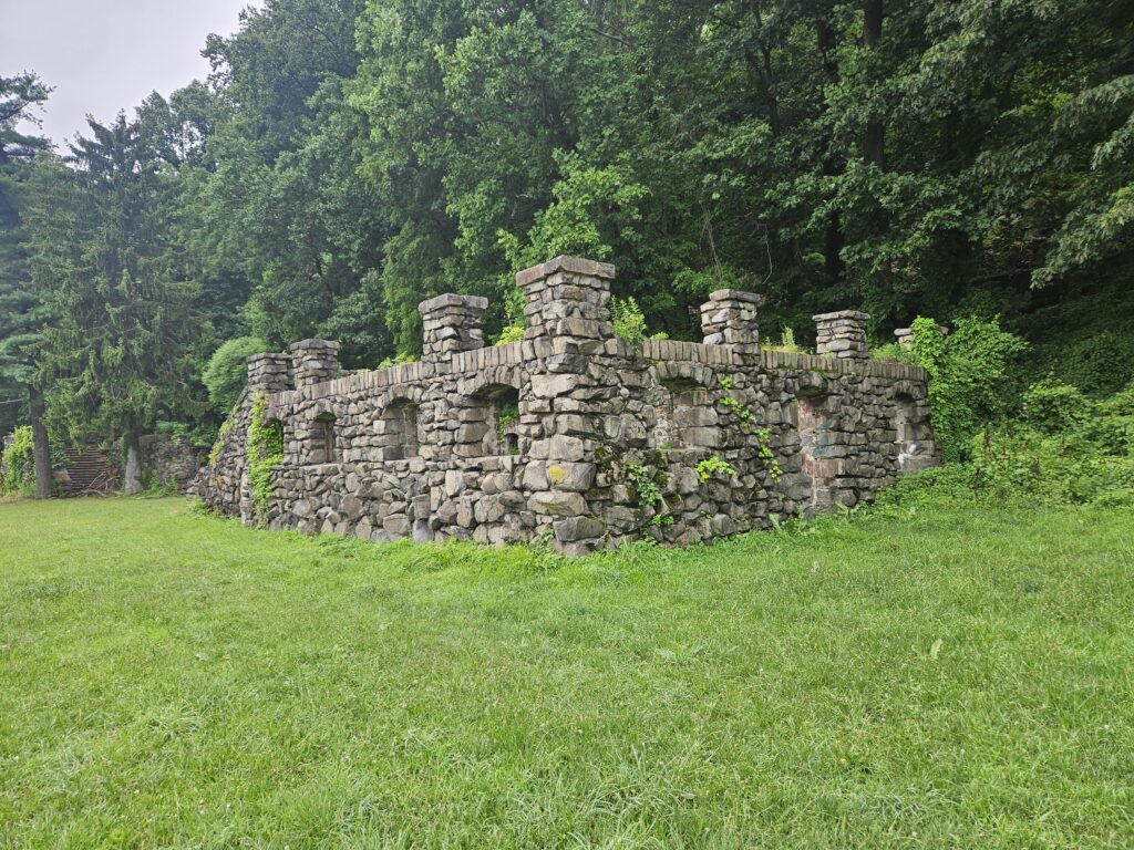 The ruins of the Undercliff Bathhouse at Palisades Interstate Park