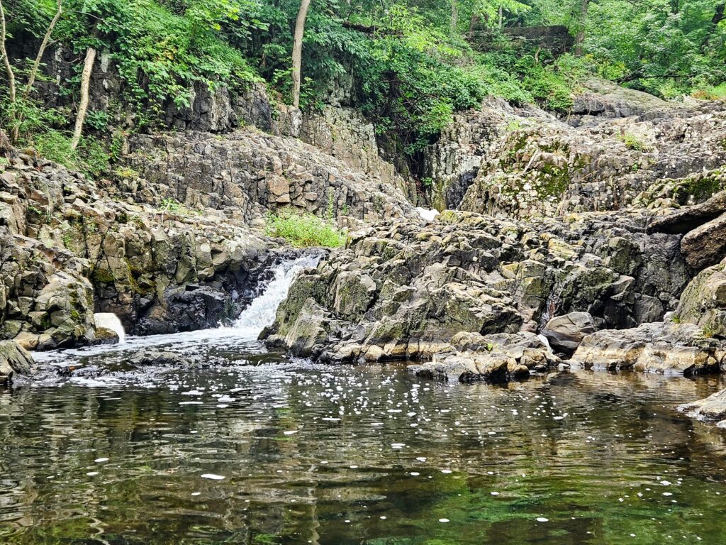 Wetumpka Falls in Watchung NJ